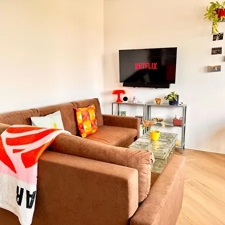 Center Flat With View - Kitchen, Ac, Netflix Daire